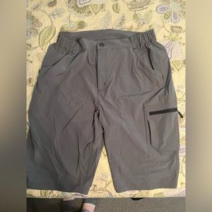 Baleaf hiking shorts in 2XL